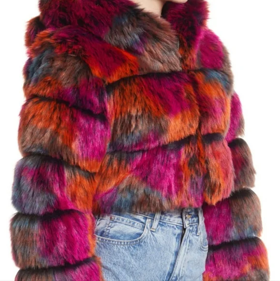 LADIES SEXY JACKET!